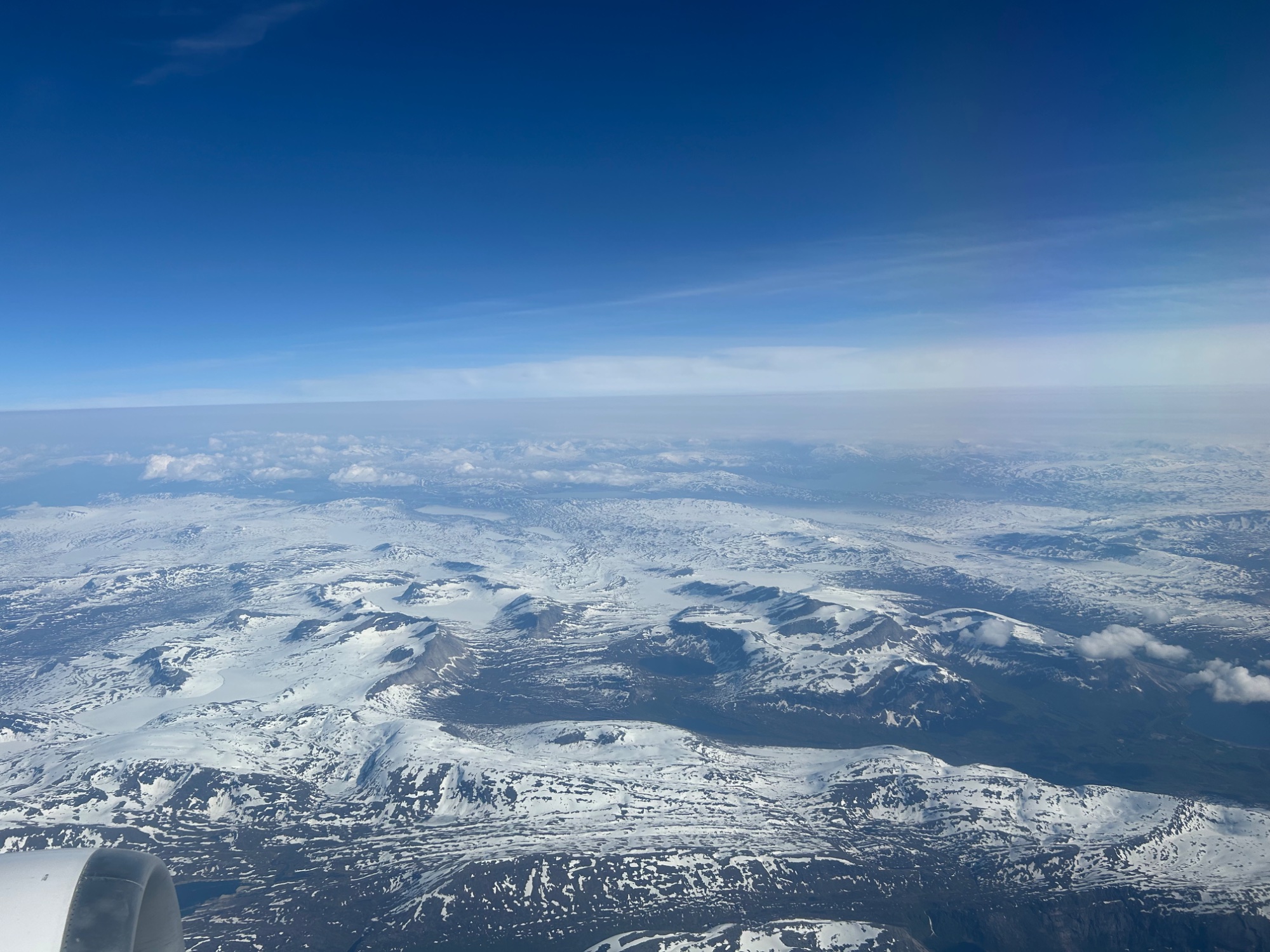 Bergpanorama aus der Vogelperspektive – Klarheit und Überblick gewinnen durch Systemisches Coaching